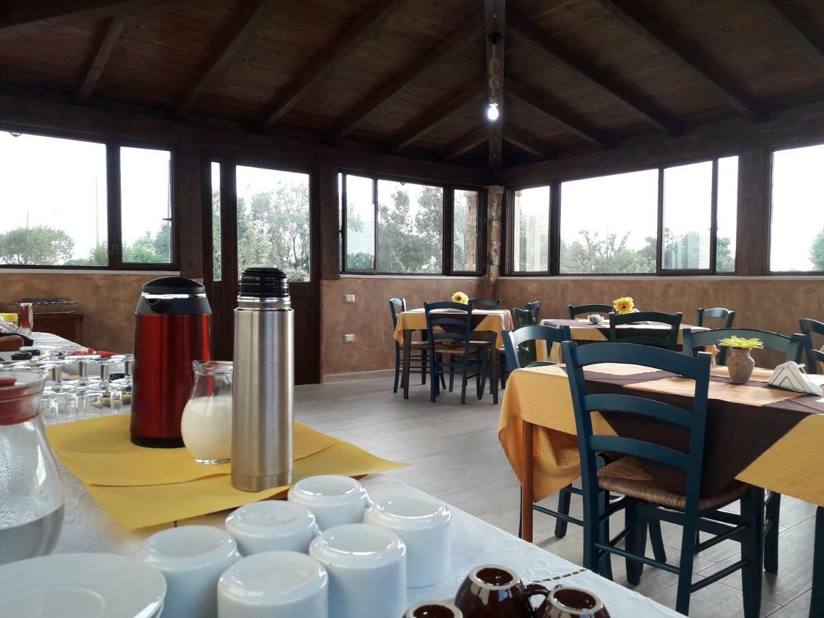 Agriturismo Quattro Mori ปอร์โตตอร์เรส ภายนอก รูปภาพ